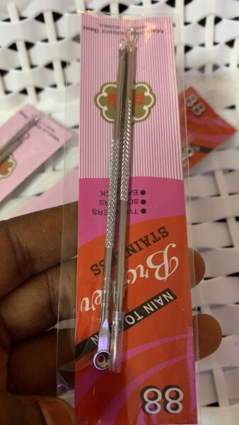 Pince à épiler en acier inoxydable