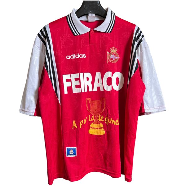 Deportivo la couronna 96’ ( Ig: Sawce Vintage )