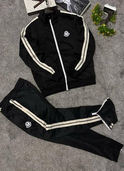 Ensemble de survêtement élégant