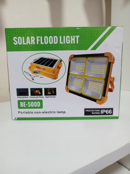 Solar flood light