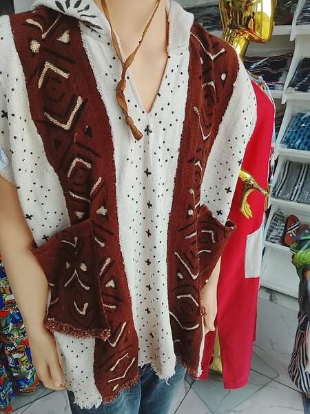 Poncho ethnique en laine