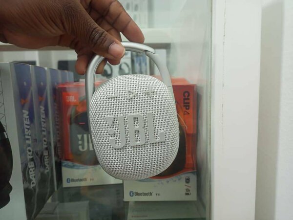 Enceinte bluetooth JBL CLIP 4