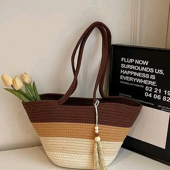 Sac fourre-tout en paille coloré