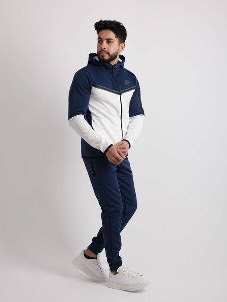 Costume de sport élégant