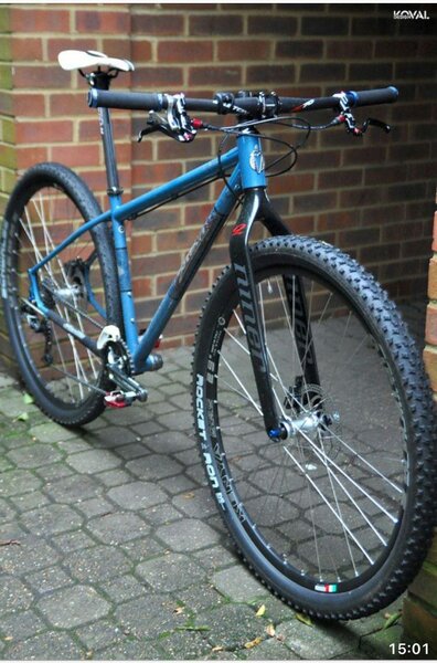 Vélo de montagne robuste