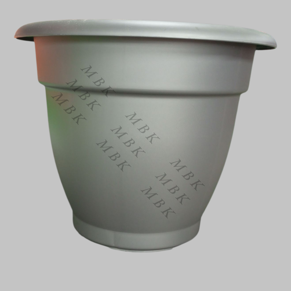 Pot de fleur en plastique