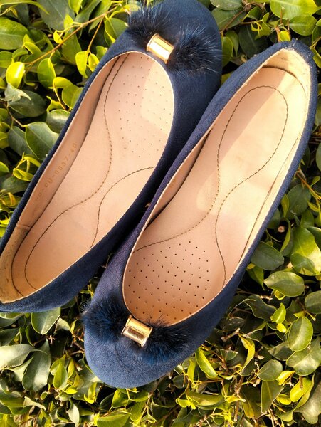 Dark purple or navy blue mix Pumps , size 40 ,
