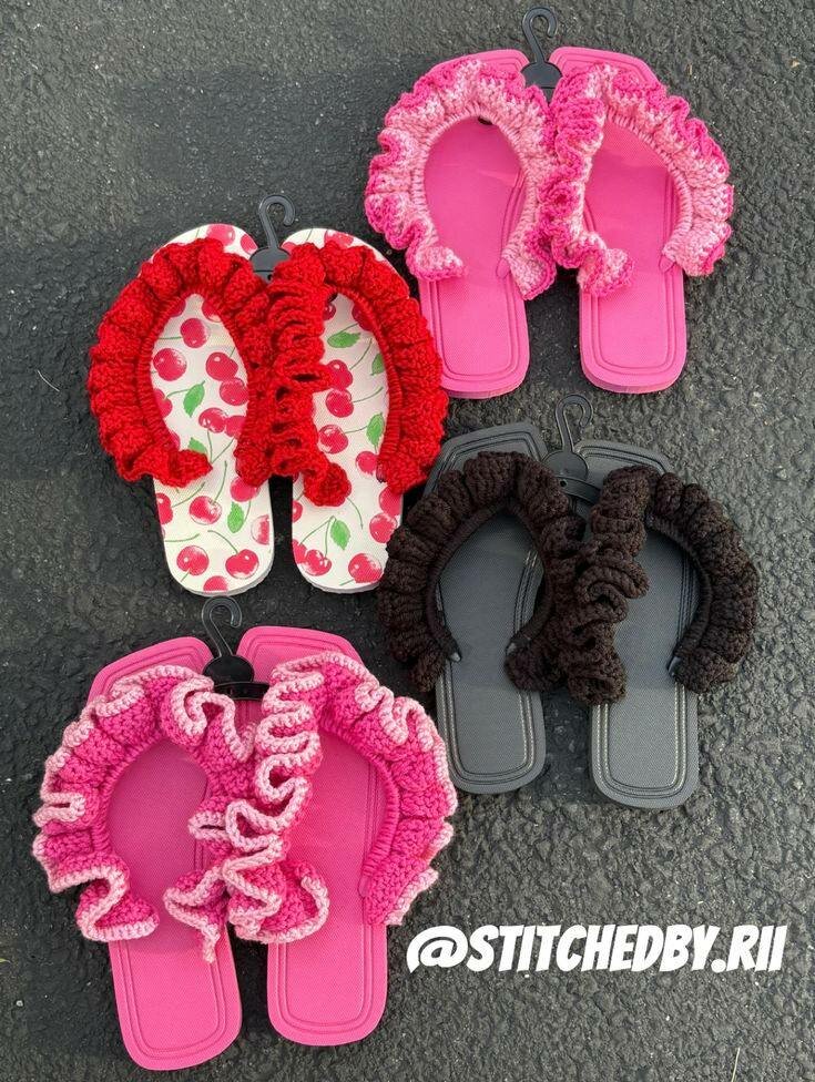 Tongs en crochet colorées