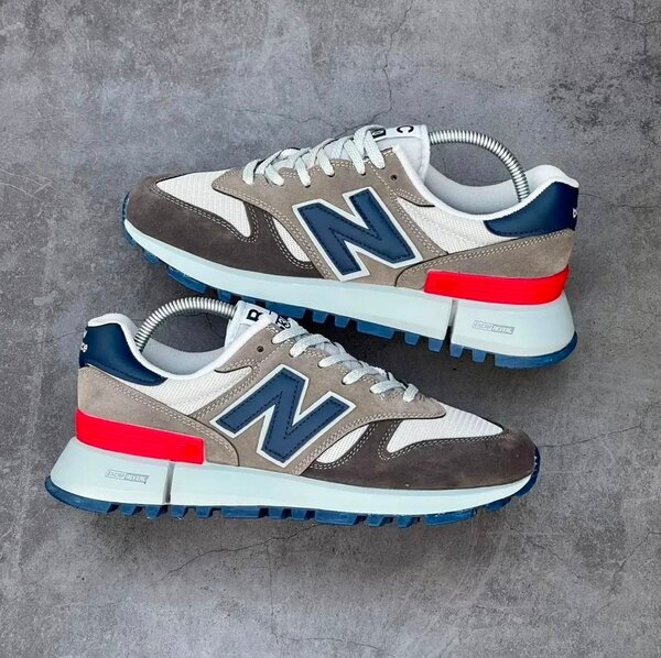 NEW BALANCE RC 1300