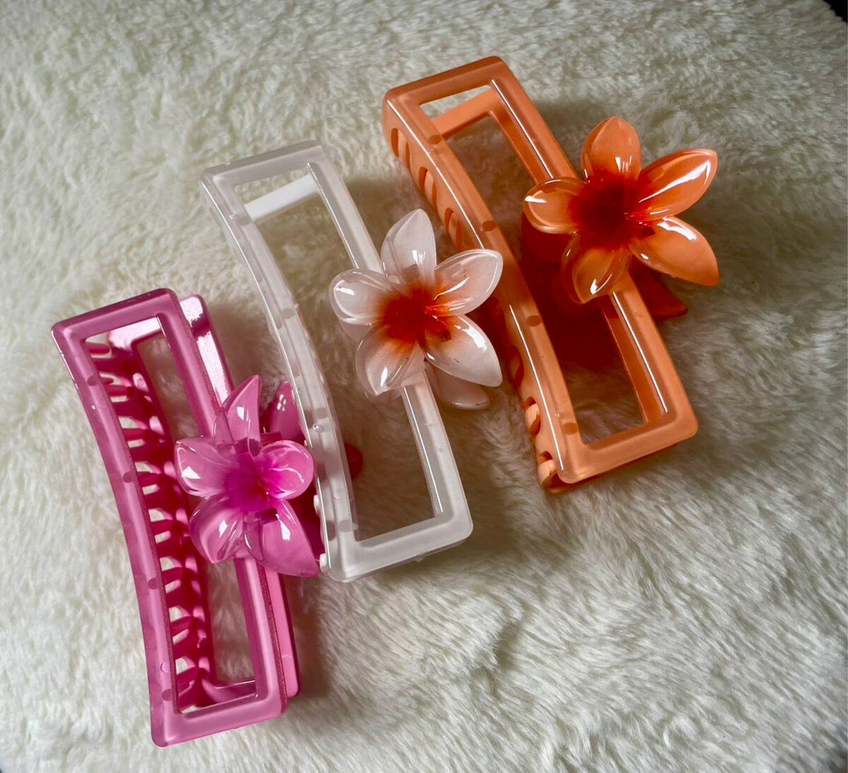 Pinces à cheveux fleuries colorées