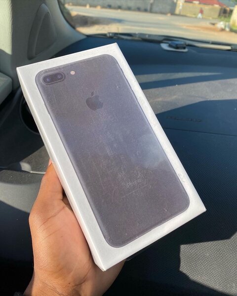 iPhone 7Plus *128GB