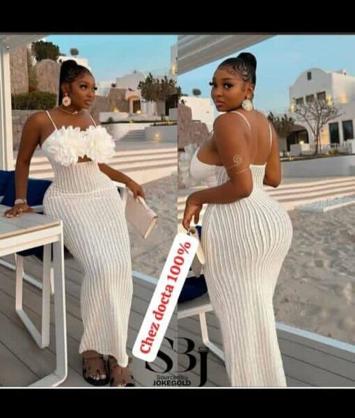 Robe Élégante en Dentelle Blanche