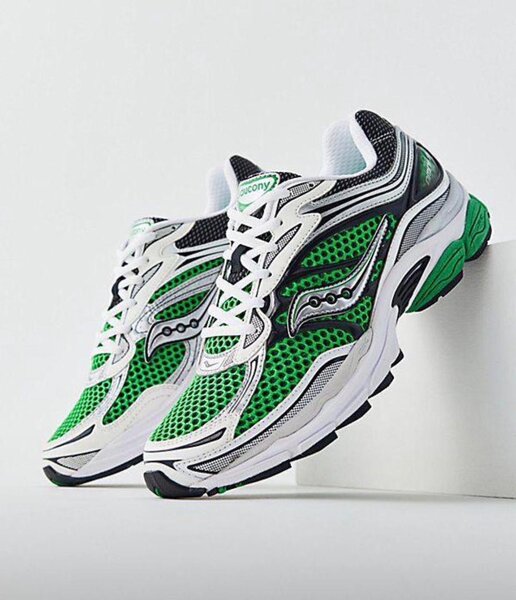 Baskets de course vertes