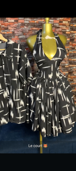 Robe chic noire avec veste