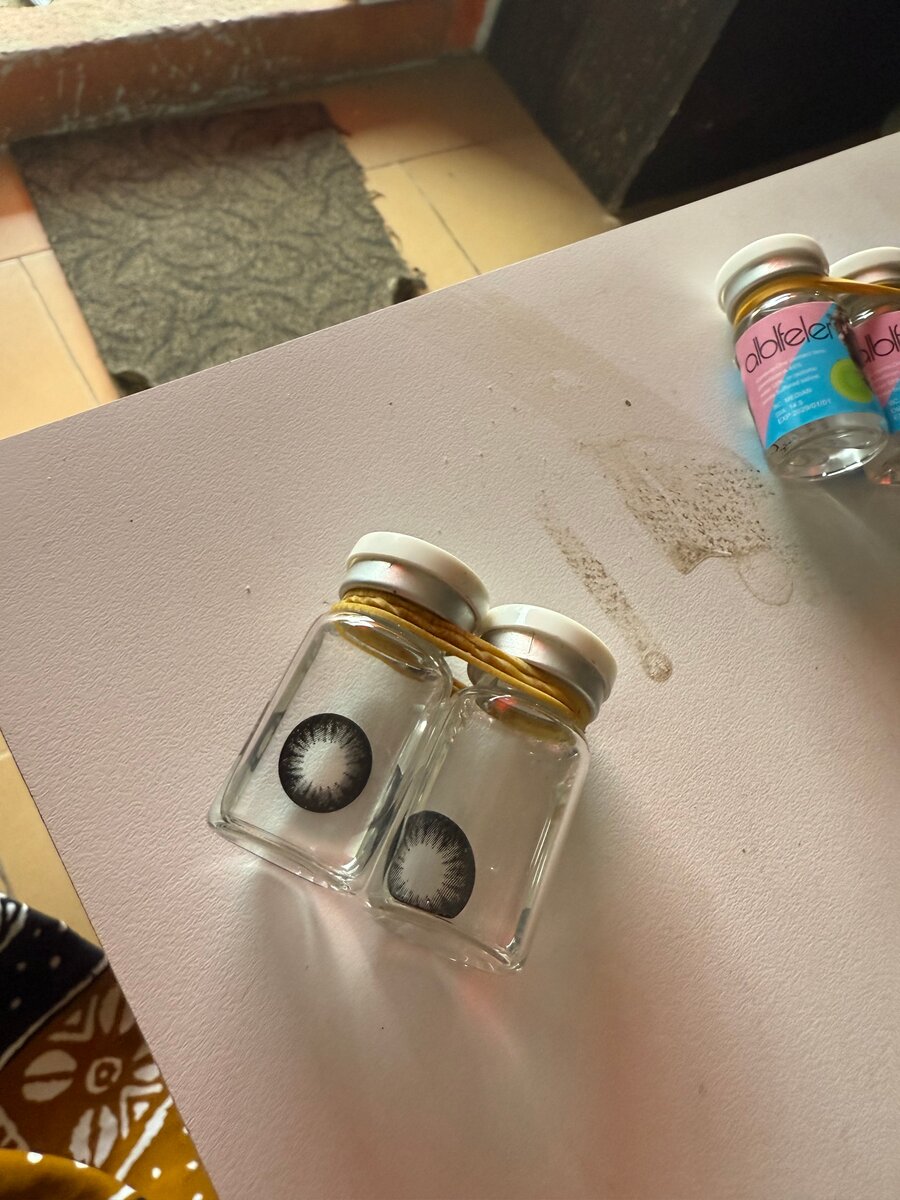 Lentilles de contact colorées