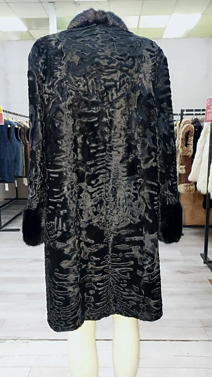 Шуба каракуль