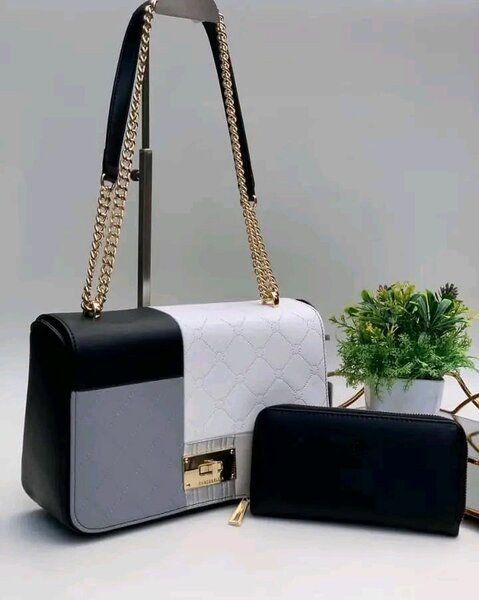 Sac à main élégant cuir