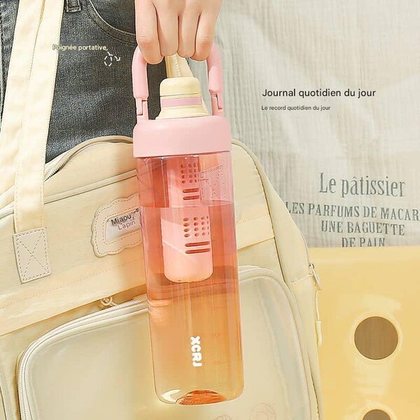 Bouteille d'eau filtrante