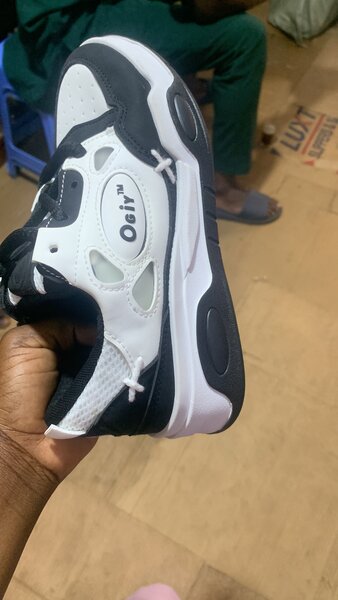 Sneakers de sport noir et blanc