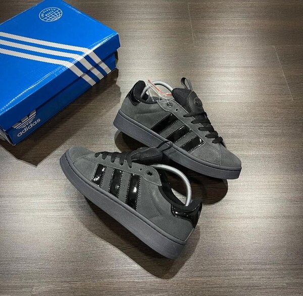 Baskets Adidas noires élégantes