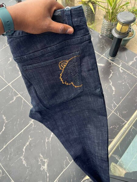 Jeans slim homme brodés