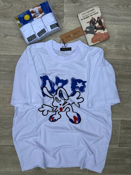 T-shirt blanc graphique