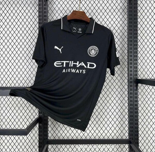 Maillot de football noir