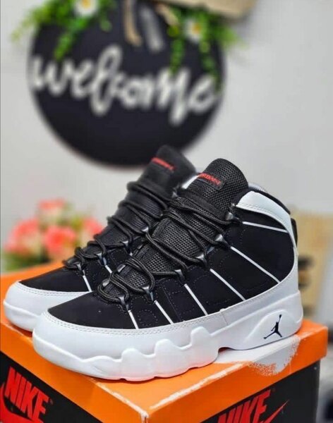 Nike Air Jordan Retro 9