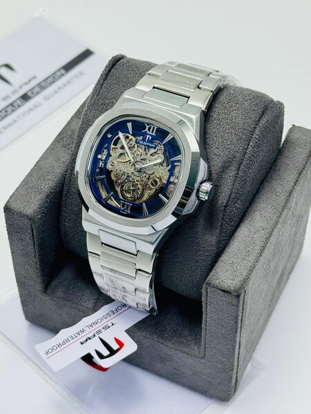 Montre Squelette Élégante