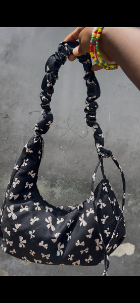 Sac à main élégant papillons