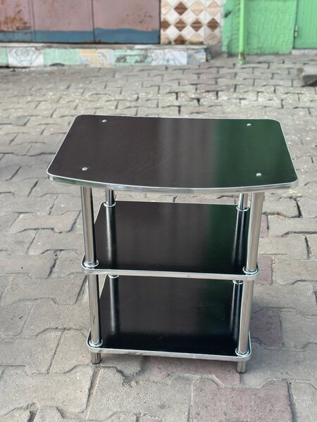 Table d'appoint moderne