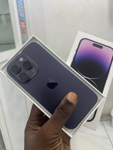 iPhone 14 pro 256 giga état de la batterie 87/100