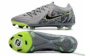 Nike phantom luna chaussures à crampons