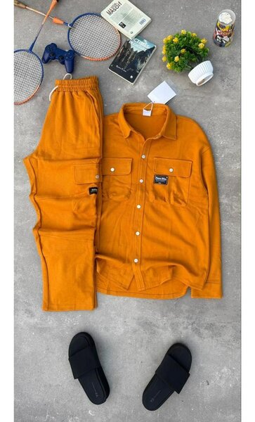 Tenue de loisirs orange