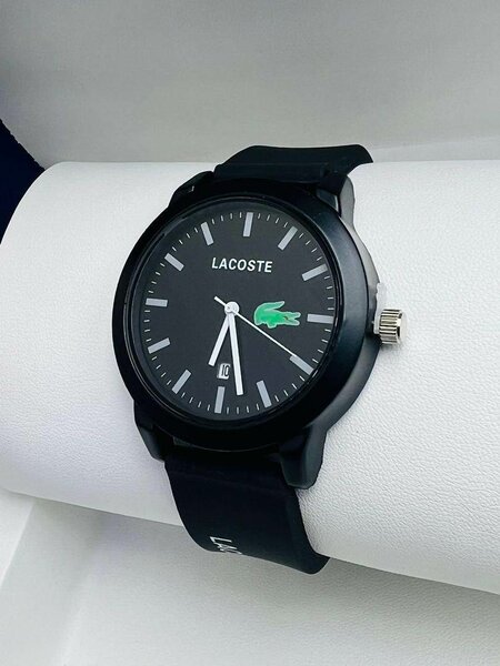 Montre Lacoste
