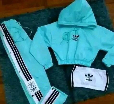 Ensemble sportif Adidas