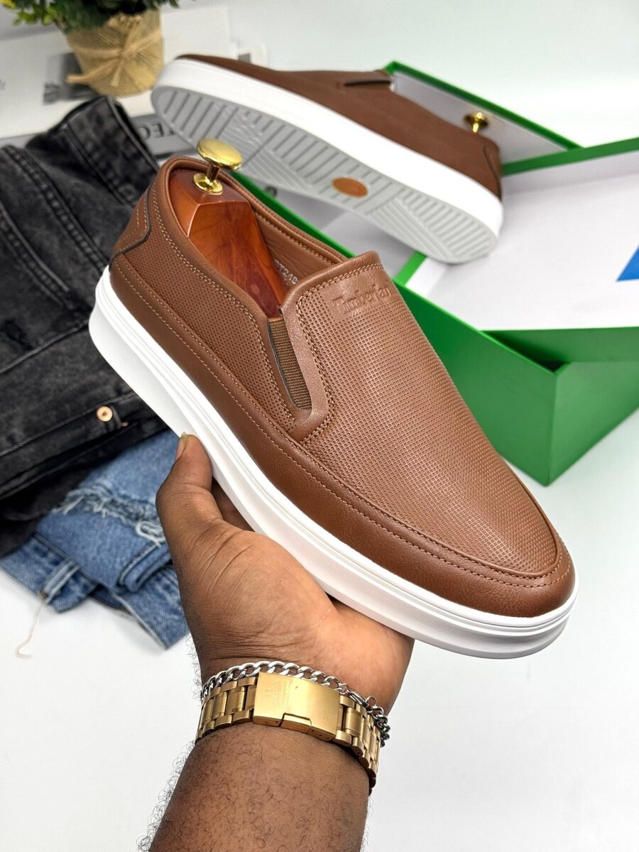 TIMBERLAND ALL BROWN