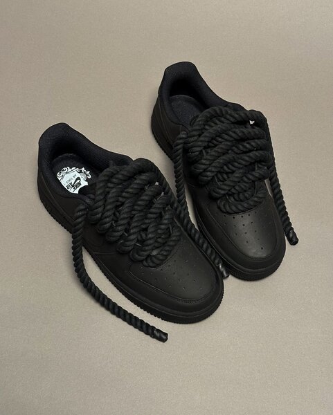 Air Force 1 black gros lacets
