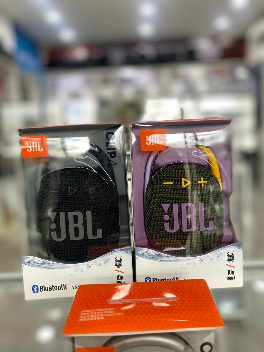JBL Clip 4 speakers
