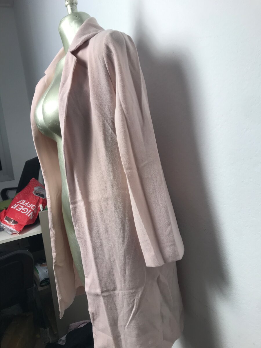 Manteau long rose élégant