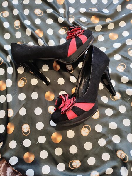 Женские туфли