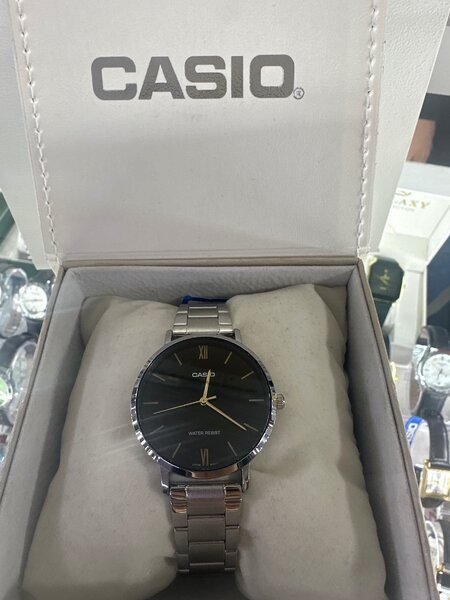Часы Casio