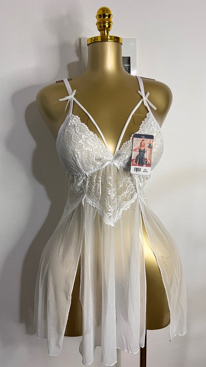 Nuisette en dentelle blanche