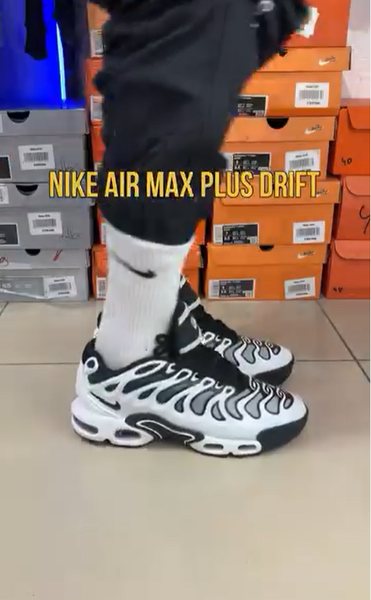 кроссовки белые 