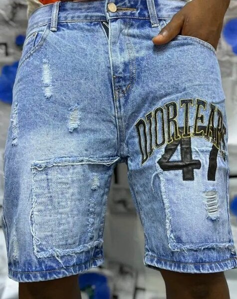 Shorts en denim déchiré