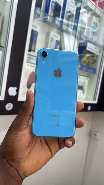 iPhone XR