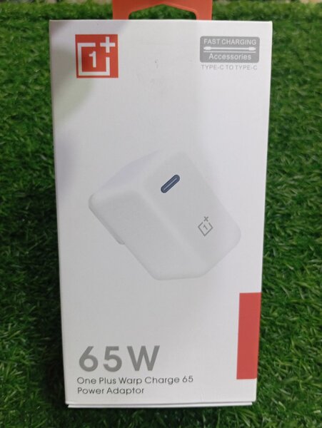 One Plus Wrap Charger 65 Power Adapter