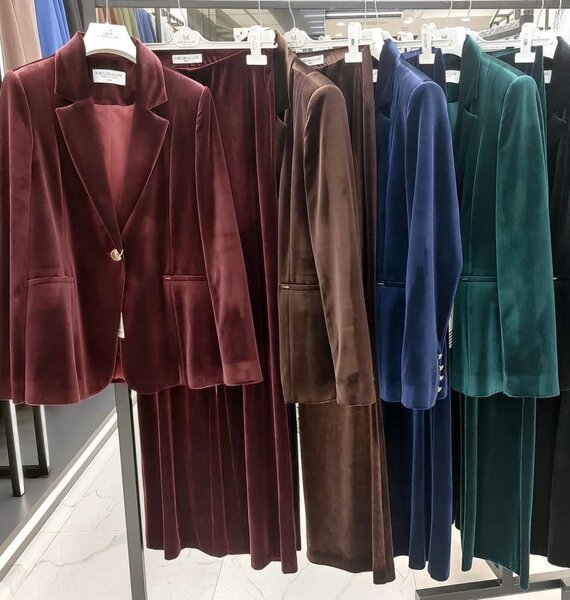 Брючный костюм