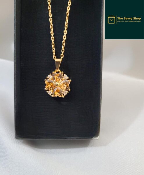 Zircon stone pendant