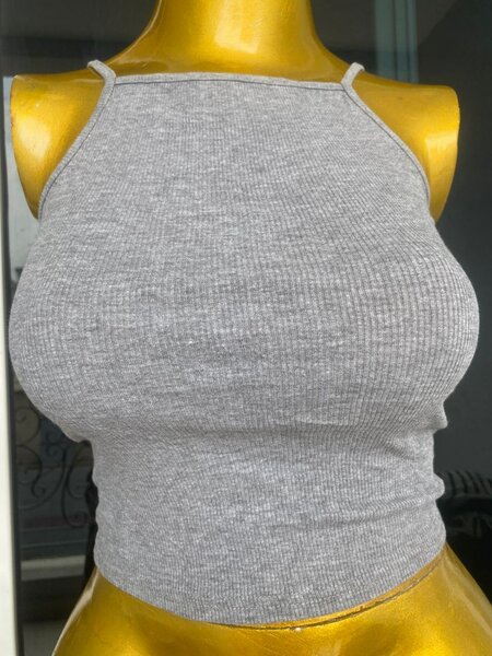 Top court côtelé gris